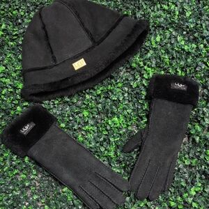 UGG Black Winter Hat and Gloves Set